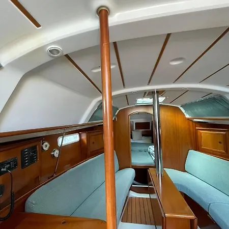 Albor Botel
